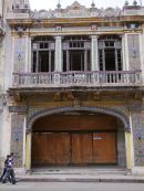Mgnificent Derelict Building, Havana