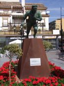 Statue "Homafe to Fishermen", Fuengirola